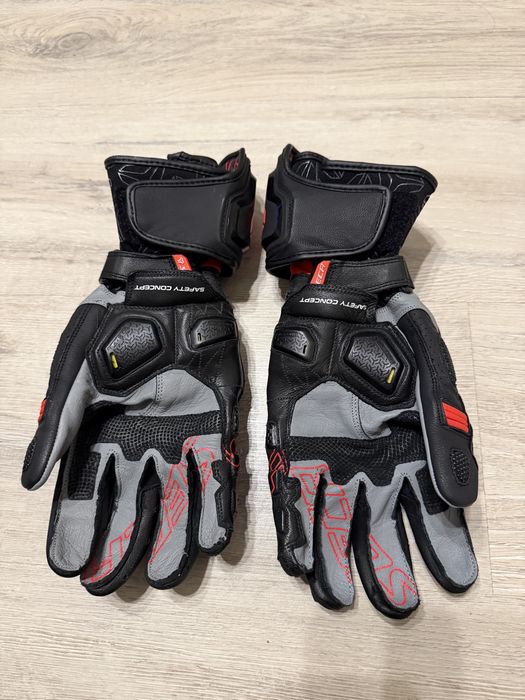 Manusi Seca Ukemi pro fluo red