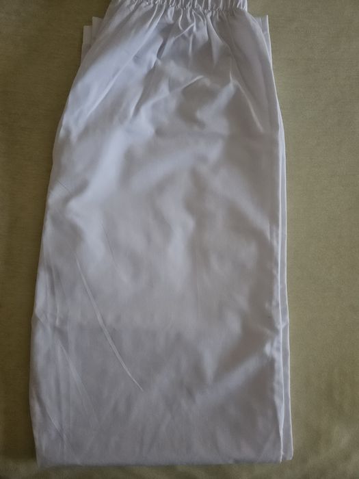 Бял медицински панталон
