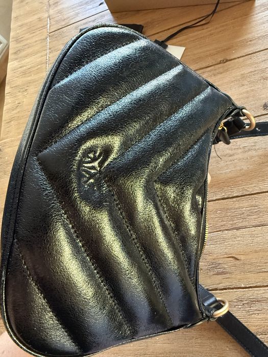 Pinko чанта 99€ с оригинална кутия и прахоторба