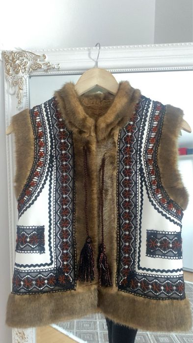 Bundite  adulti la comanda