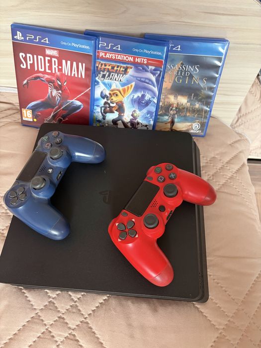 PlayStation 4 slim