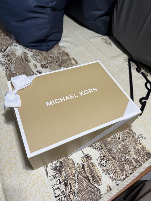 Коробка от сумки MICHAEL KORS