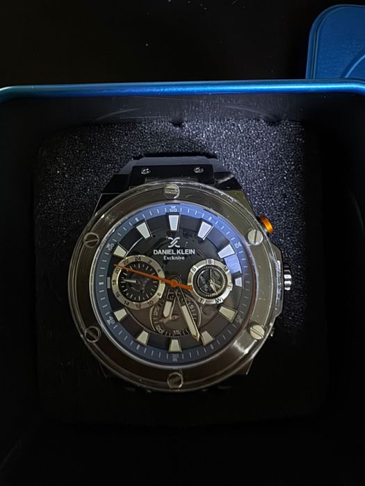 Deniel clein часы