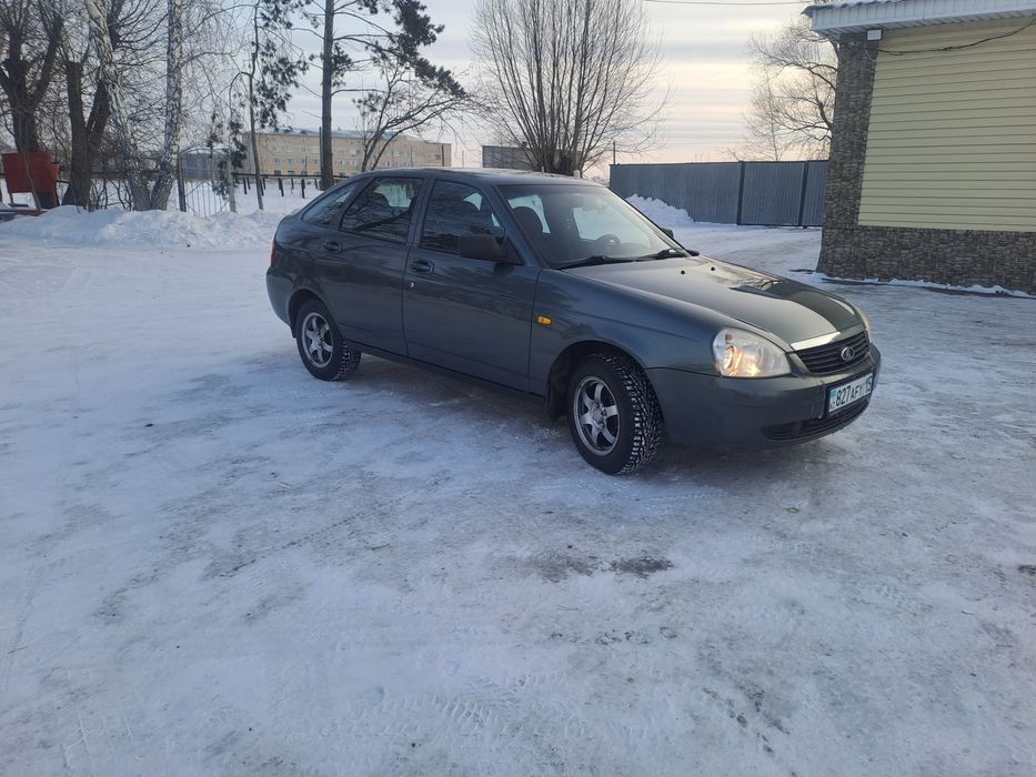 Продам приору хэтчбек