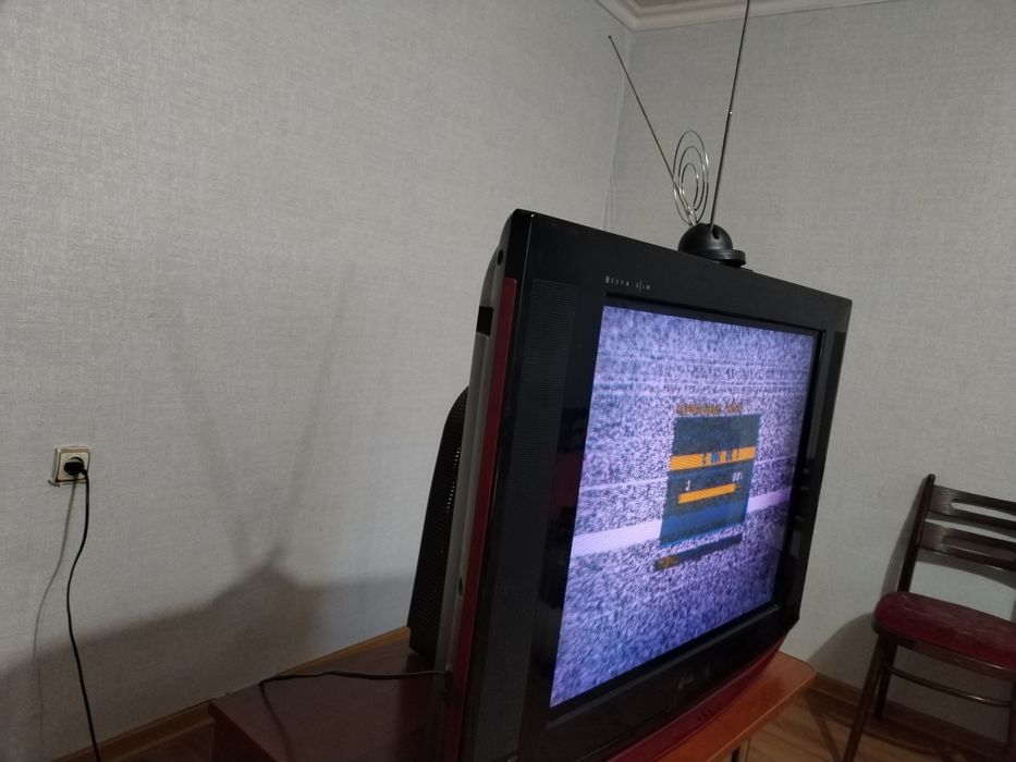 Продам телевизор LG