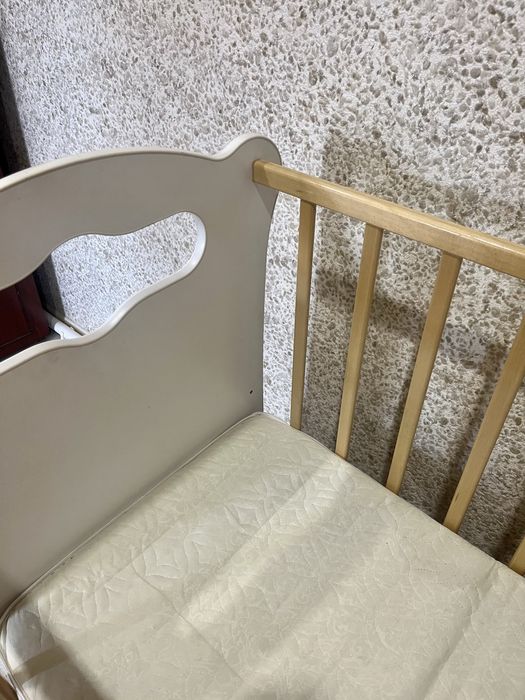 Продам кроватку маятник + ящик