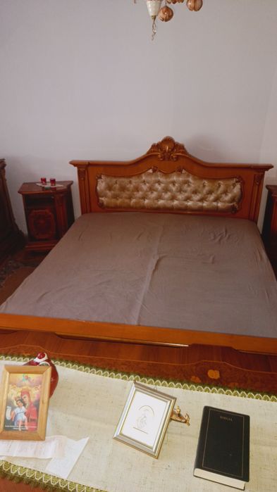 Mobilă clasică de lux Gioconda din lemn masiv de cires IMAR Arad