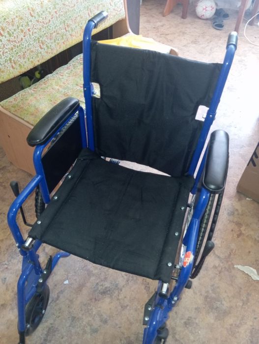 Коляска для инвалидов, ходунки, стул-туалет