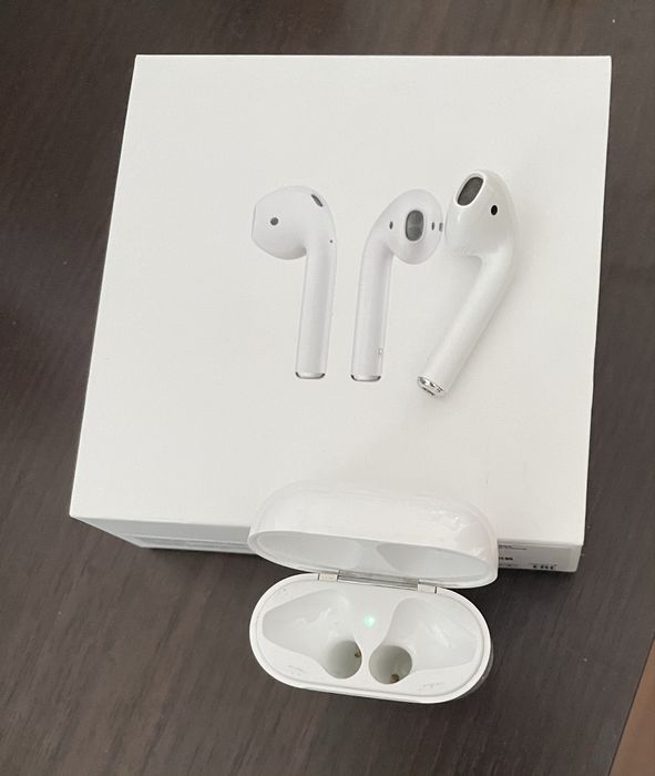Продам AirPods 2