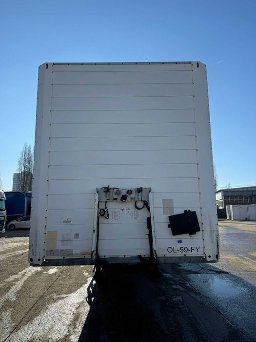 Semiremorca/Box/Duba Schmitz-Cargobull O4