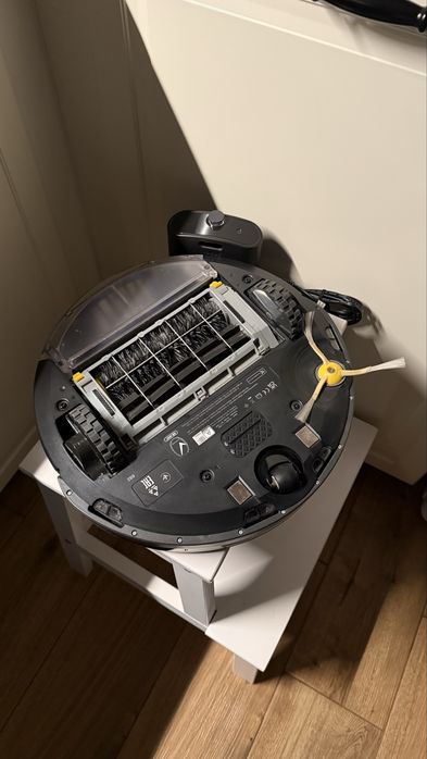 Прахосмукачка робот iRobot Roomba