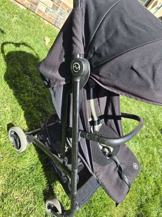 Vând Cybex Beezy Black