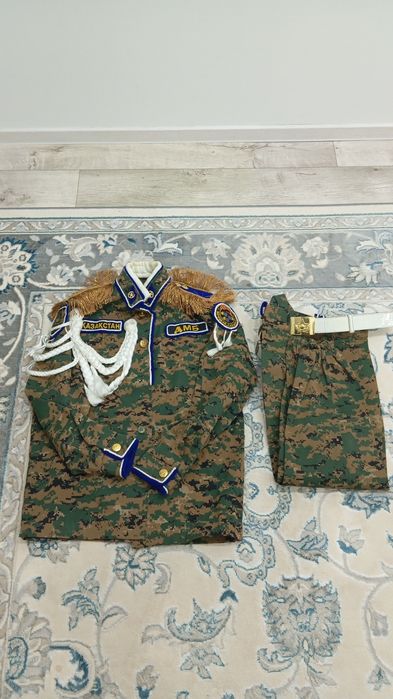 Есік. Кафел. Айна. ДМБ форма сатылады