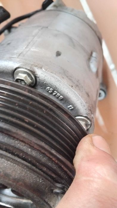 Компресор климатик от бмв 216