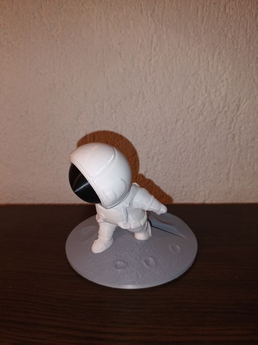 Стойка за телефон - Астронавт