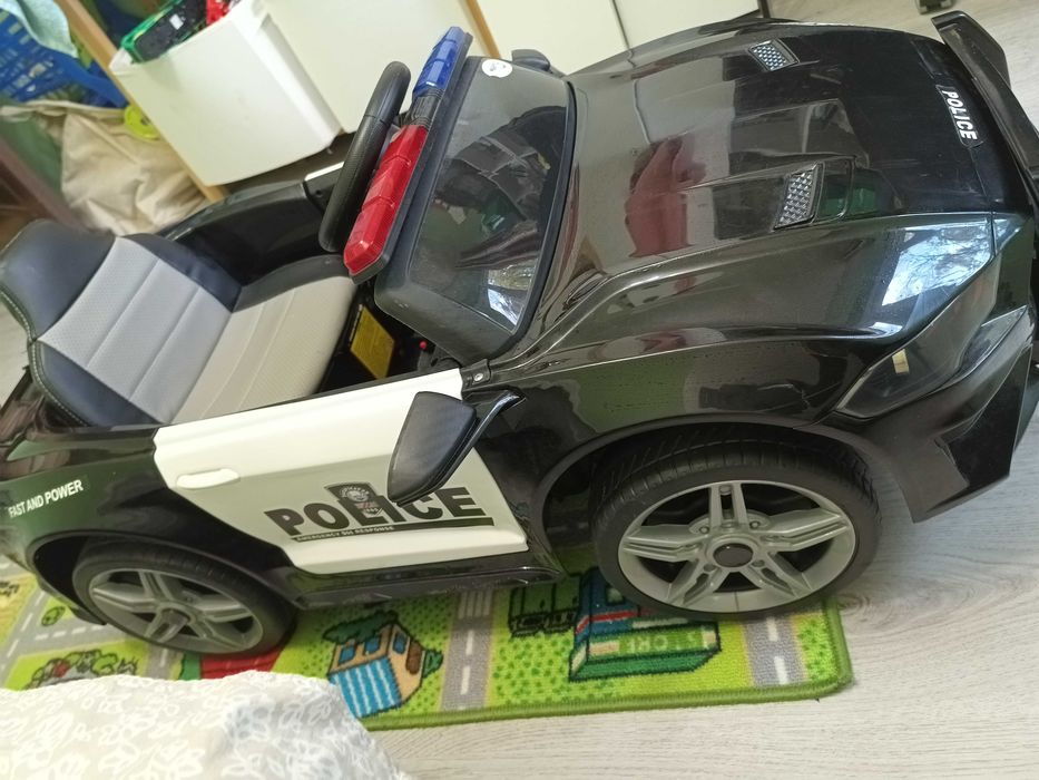 Mașinuță poliție electrica