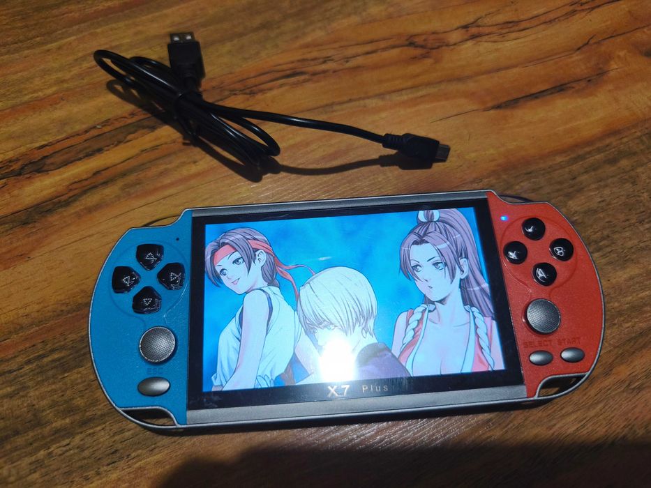 Мострена тествана с 10000 игри X7 Plus, 8GB, 5 инчов екран конзола...