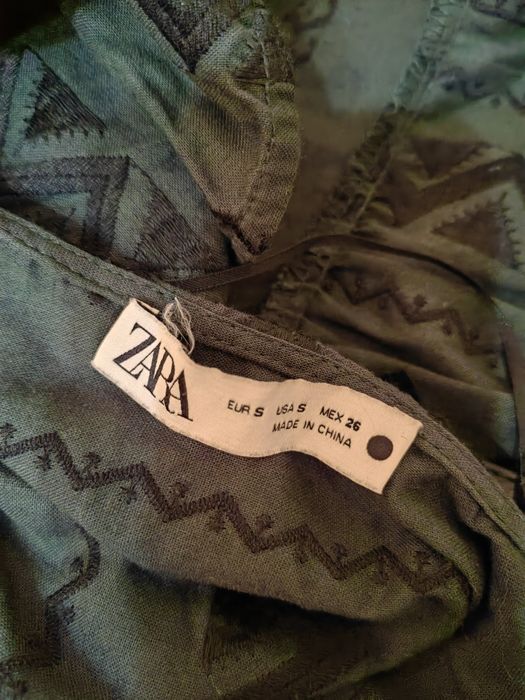 Лот от три рокли с подарък чантичка