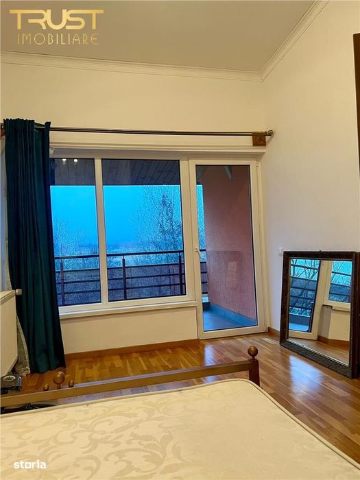 Cazare Exclusiv Femei l  Buna Ziua | Curte
