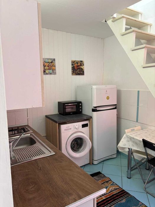 CENTRAL Garsonieră la curte pe 2 nivele – Rond Coșbuc | 1400 lei