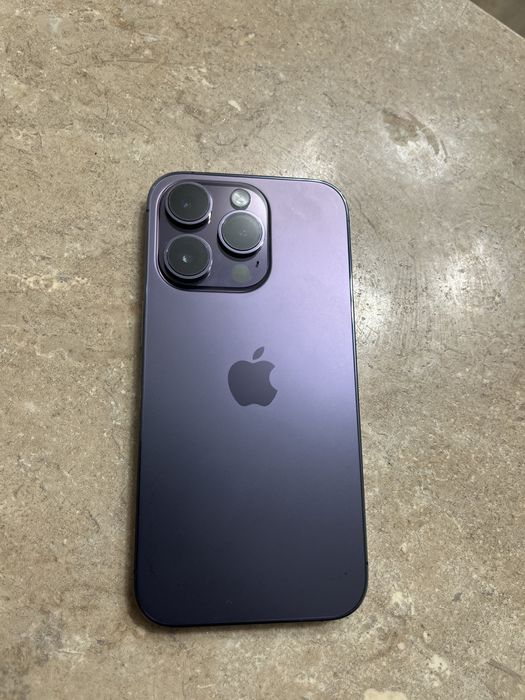 продам Айфон 14 про