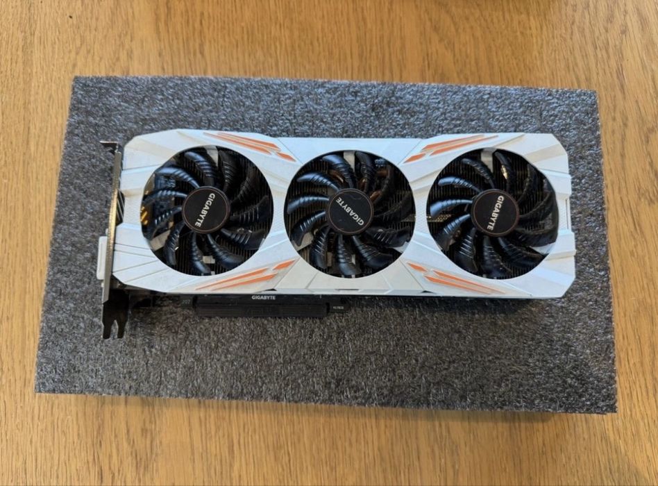 Video karta sotiladi gtx 1080 ti 11 gb