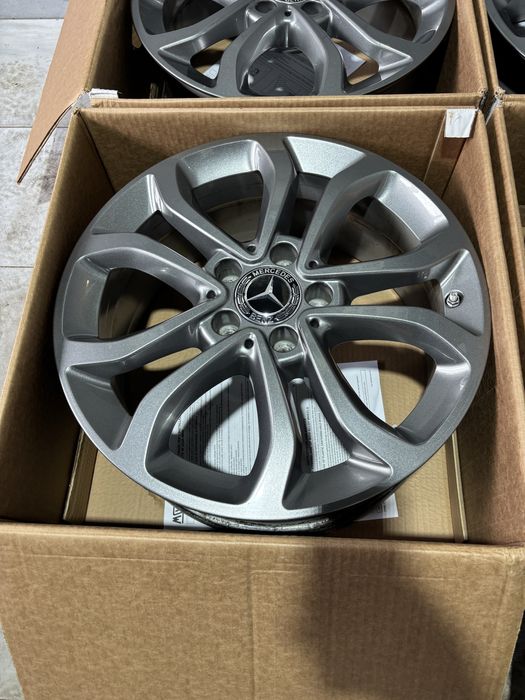 Jante Mercedes C Klasse W205 S205 Coupe W204 A B CLA Vito V W447 R17