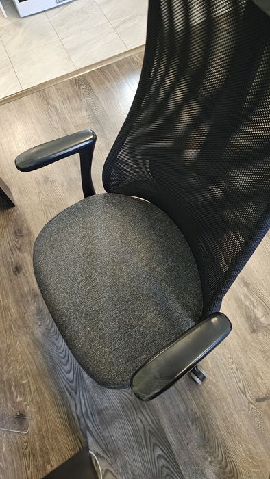 Ергономичен офис стол с подлакътници Икеа JÄRVFJÄLLET