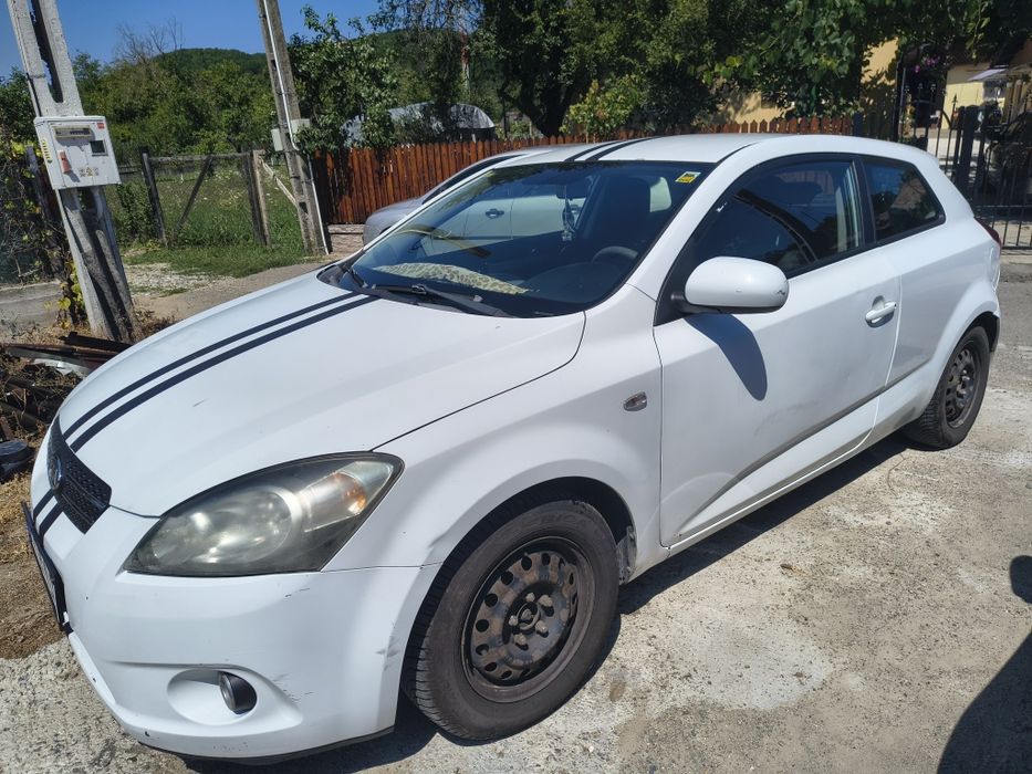 KIA Cee'd 2011 motorina