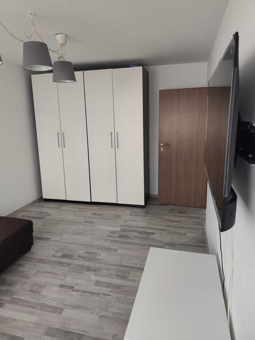 Apartament 2 camere, decomandat et4/8 Str Patriotilor,Salajan
