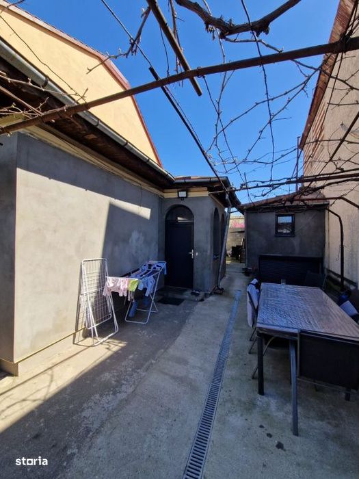 Casa de vanzare 86 mp utili – zona Cimitir Ungureni