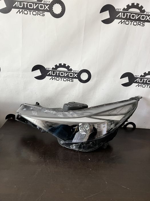 Far stanga halogen si led Hyundai Elantra an 2021-2023