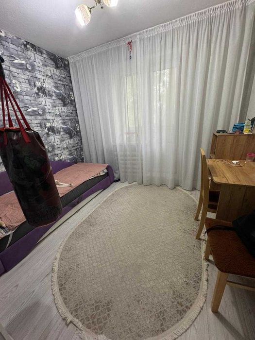 Продам 4 ком квартиру