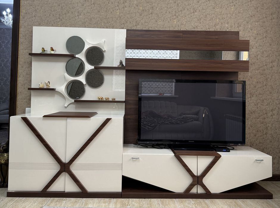 Продаеться мебель б/у хорошего качества , в отличном состоянии