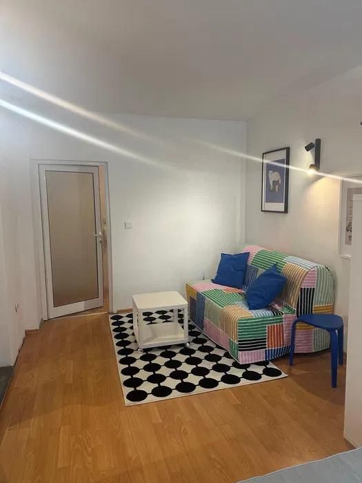 Дава се под наем Двустаен апартамент в Варна, Лятно кино Тракия - 50 кв.м за 332 € - Снимка #2