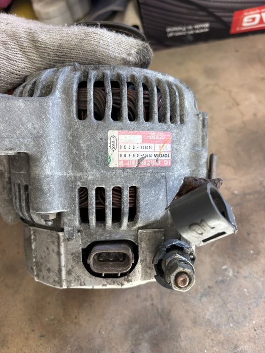 Генератор лексус Gs-300. 2 JZ- GE