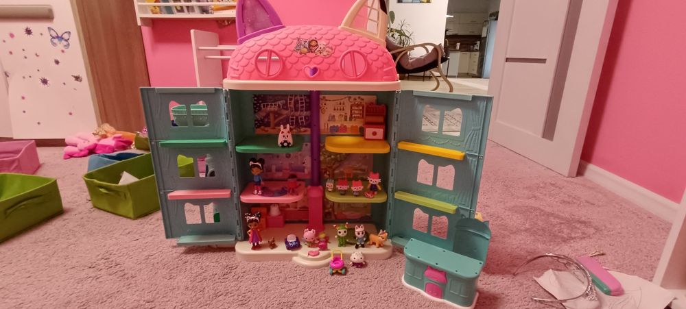 Gabby dollhouse cu múlta accesorie