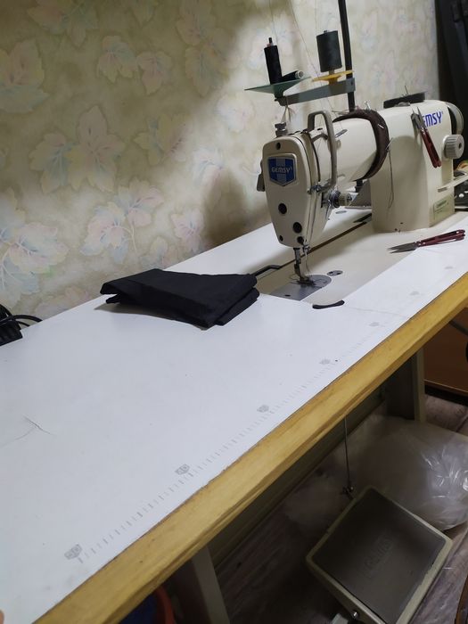 Швейная машинка GEMCY