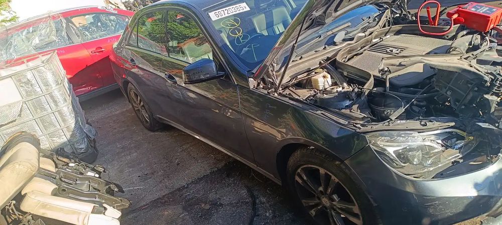 Dezmembrari / Dezmembrez MERCEDES Clasa E (W212) Facelift 2.2 CDI 651924 cutie viteze automata cod culoare 755 GRI TENORIT