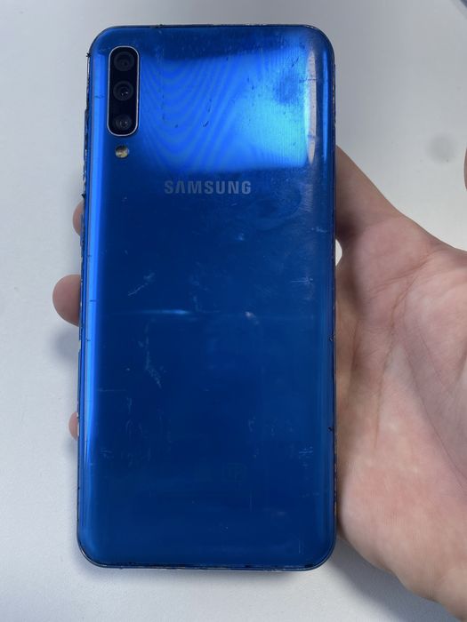 Самсунг А 50.               .