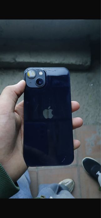 iPhone 13 гарантия