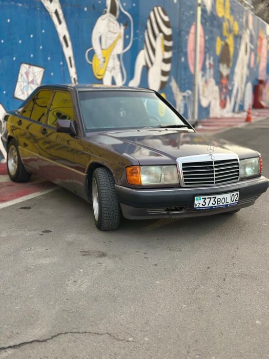 Продам машину  Mersedes-Benz 190
