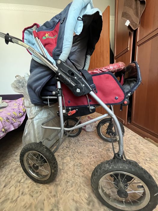 Детская кровать, коляска, бесік