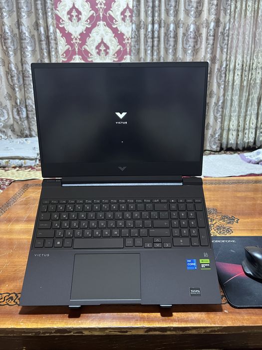 HP Victus Gaming 15-fa1021c