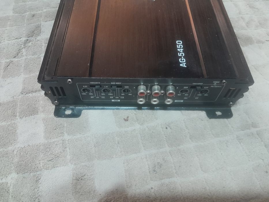 Автомобильный усилитель