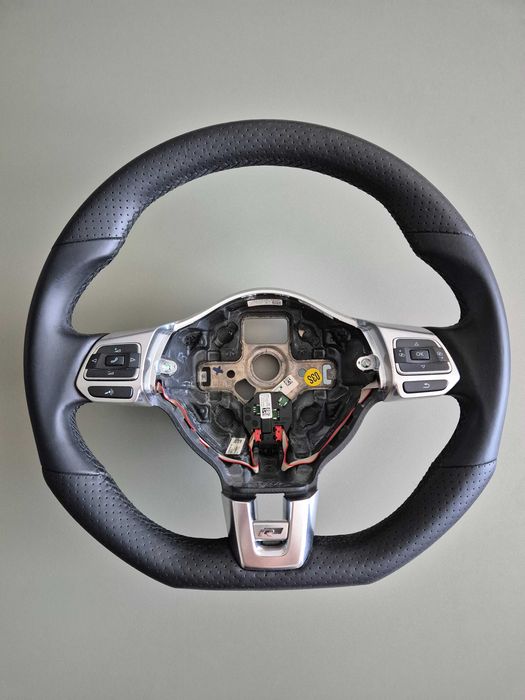 VW Scirocco R-line скосен волан с еърбег – Golf 5/6, Passat B6/B7, Caddy, Touran, Jetta, Tiguan