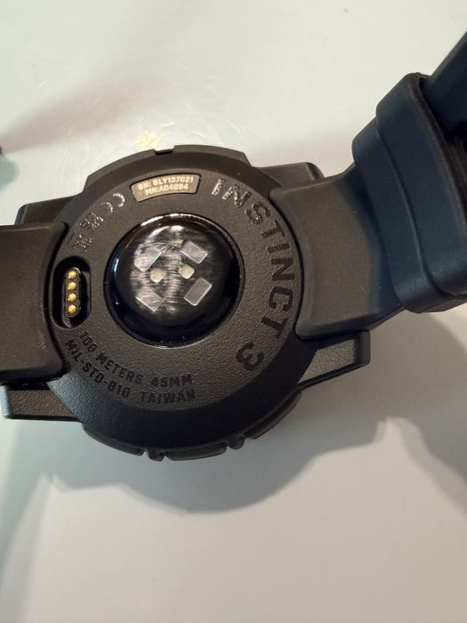 Ceas smart garmin instict 3