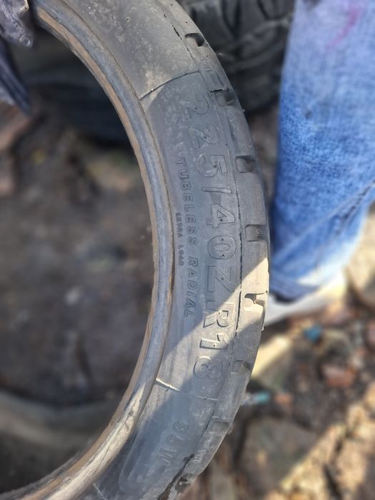 Vand 2 anvelope 225 40 18 de raliu ca noi