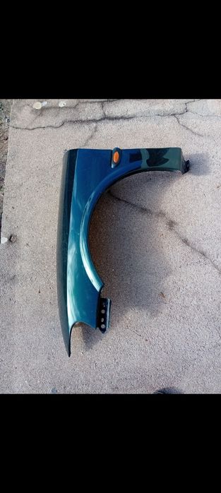 Продавам ляв калник от Опел Вектра Б