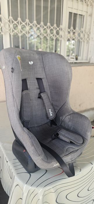 Продам Автокресло Joie